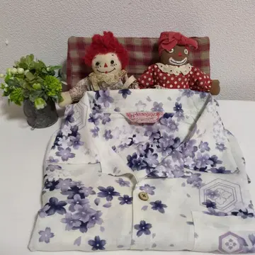 알로하 셔츠 일본풍 화이트 베이스에 보라색 꽃무늬