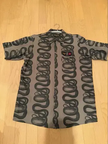 Hysteric Glamour 뱀 무늬 반팔 셔츠