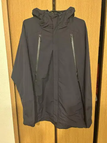 데상트 GORE-TEX 나일론 쉘 자켓 사이즈 O