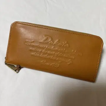 Dakota 카멜 가죽 장지갑