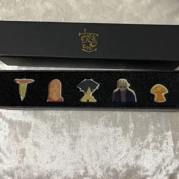 Eve 동화, 마음대로 핀 배지 핀즈