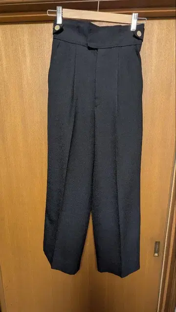 유나이티드 도쿄 블랙 와이드 팬츠