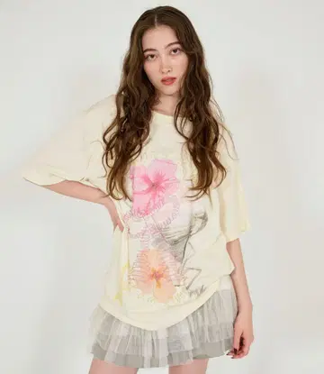 꽃무늬 프린트 오버 사이즈 티셔츠