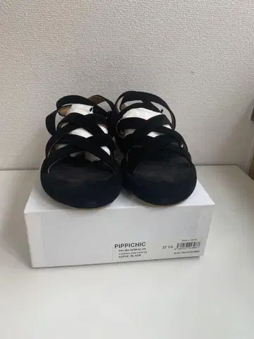 PIPPICHIC 플랫 샌들 앵클 스트랩