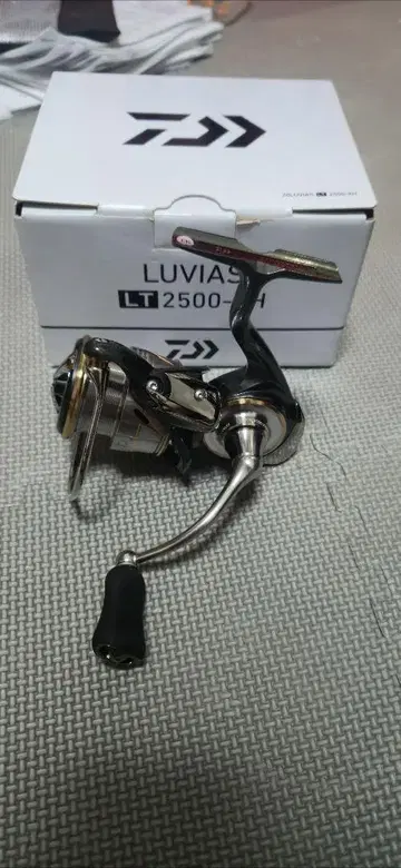 다이와 루비아스 20 2500 XH