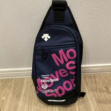 데상트 Move Sport 숄더백