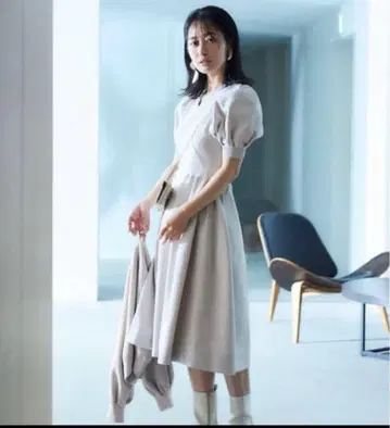 CELFORD 셀포드 홀가먼트 볼륨 소매 원피스