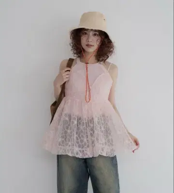 핑크 튤 뷔스티에 주메로