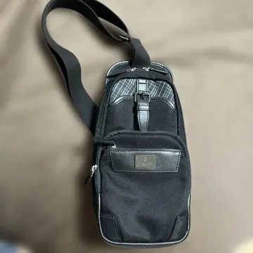 BLACK LABEL 슬링 백 블랙