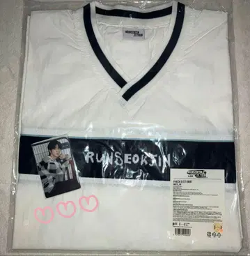 RUNSEOKJIN_EP.TOUR in JAPAN V넥 셔츠 WHITE