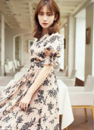 (초판) herlipto Asymmetrical Floral Dress