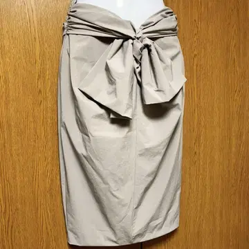 새상품 어반 리서치 그레이지 타이트 스커트