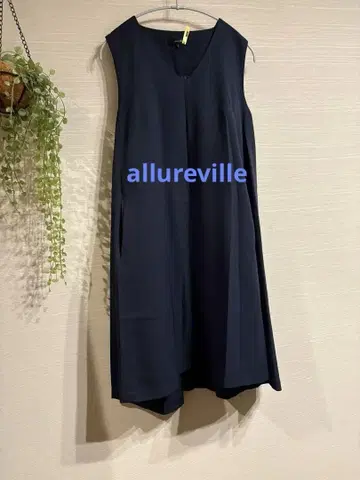 allureville 네이비 슬리브리스 플레어 원피스/2(M)