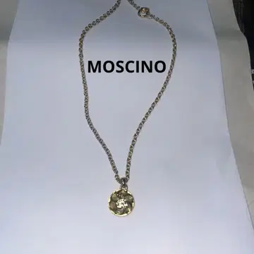 모스키노 빈티지 골드 펜던트 목걸이 새상품급!
