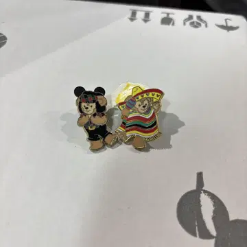 캘리포니아 디즈니 더피 핀 배지 세트