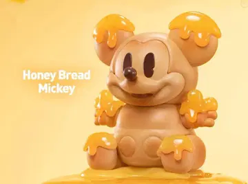 POP MART 팝마트 'Honey Bread Mickey'