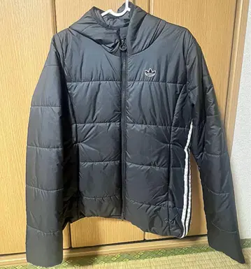 아디다스 오리지널 슬림 핏 다운 자켓
