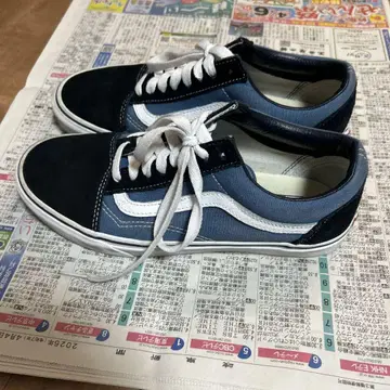 Vans 네이비/화이트 스니커즈