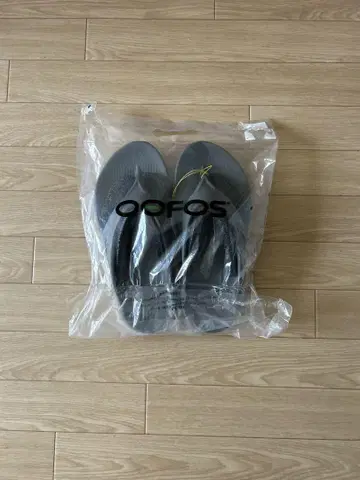 우포스 그레이 플립플랍 새상품급