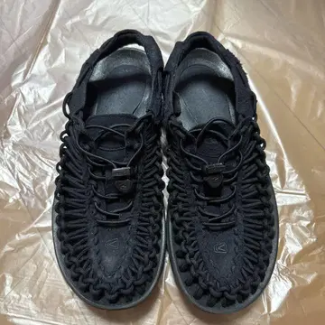 keen 유니크 샌들