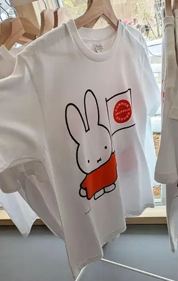 미피 엑스포 네덜란드관 한정판 티셔츠 S 사이즈