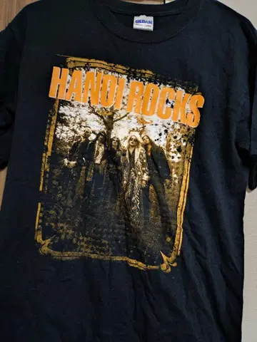 HANDI ROCKS 티셔츠 블랙