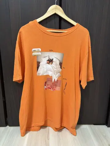 BANA 오렌지 티셔츠