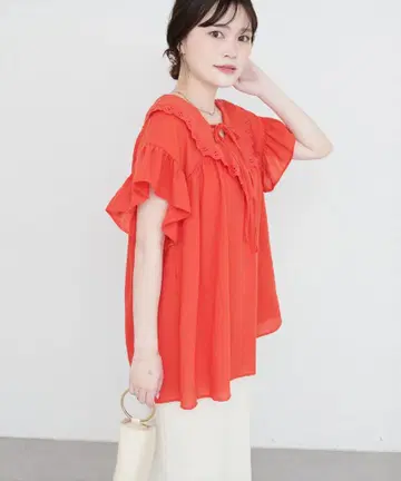 natural couture 레이스 절개 카라 블라우스