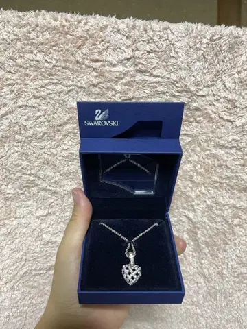 SWAROVSKI 하트 모양 크리스탈 목걸이