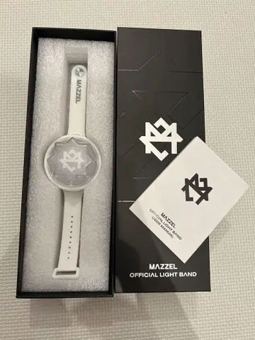 MAZZEL OFFICIAL LIGHT BAND 화이트