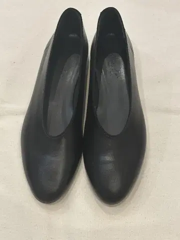 stilmoda 스틸모다 이탈리아제 로우 힐 펌프스 블랙 천연 가죽