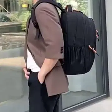 스포츠 스타일 백팩 블랙/오렌지