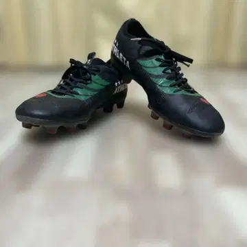 축구화 블랙/그린