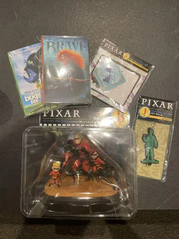 PIXAR 인크레더블 패밀리 피규어 세트