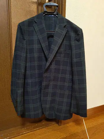 Kent Ave 체크 무늬 테일러드 자켓