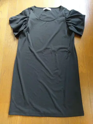 유나이티드 애로우즈 퍼프 슬리브 원피스