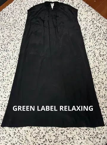 GREEN LABEL RELAXING 프렌치 슬리브 원피스 블랙