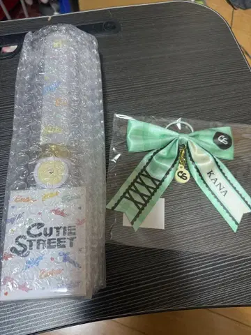 CUTIE STREET 응원봉 & 이타쿠라 카나 리본 참