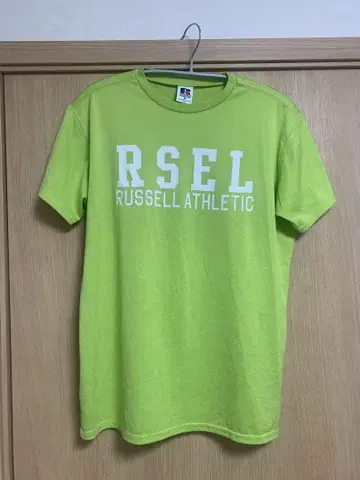 RUSSELL ATHLETIC 라이트 그린 티셔츠