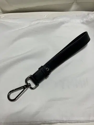 컨디션 최상 지미추 리스트 스트랩 키링 클러치백 손잡이용
