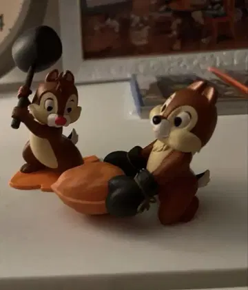 52toys 디즈니 칩과 데일 칩&데일 피규어