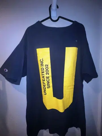 UNDEFEATED 블랙 티셔츠 XL
