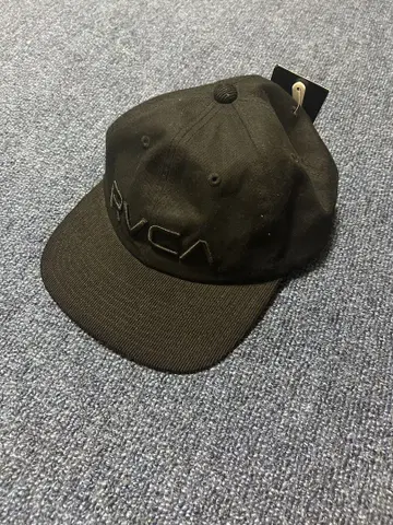RVCA 블랙 야구 모자