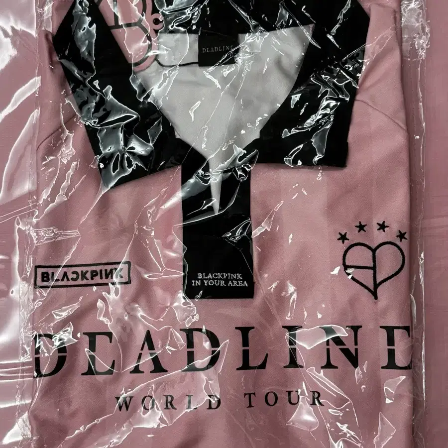 BLACKPINK DEADLINE ユニフォーム M ① BLACKPINK | 블랙핑크 Blackpink Uniform M on Bunjang Global Site.
