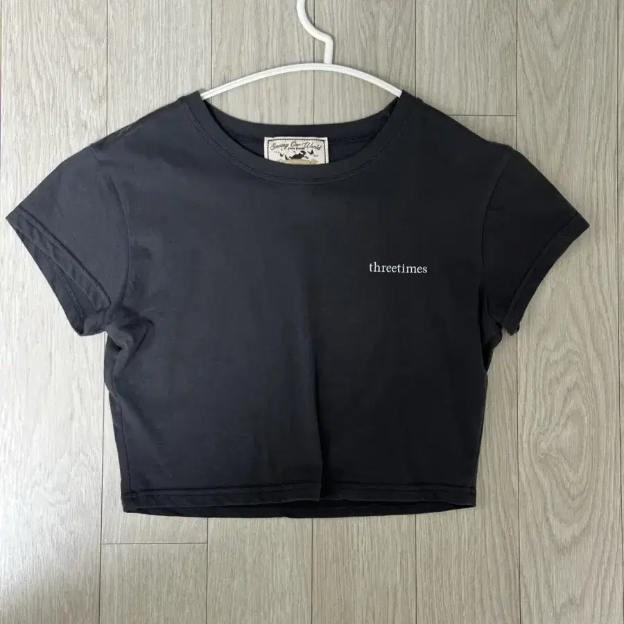 THREETIMES | 쓰리타임즈 Threetimes Big Logo Short Sleeve T