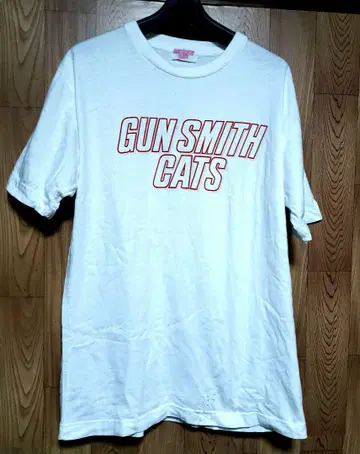 GUN SMITH CATS 티셔츠