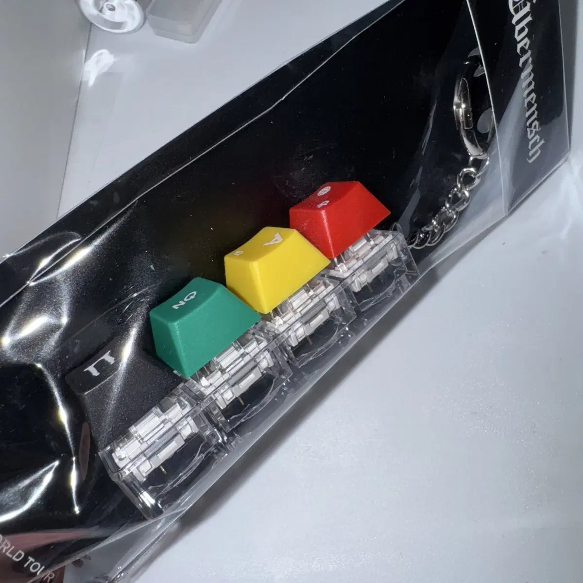 G-DRAGON | 지드래곤 G-dragon Übermensch Keycap Keyring on