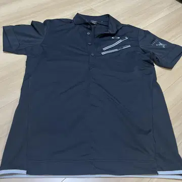Oakley 블랙 폴로 셔츠 지퍼 포켓 부착 새상품급