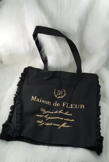 Maison de FLEUR 캔버스 프릴 스퀘어 토트백 블랙 새상품