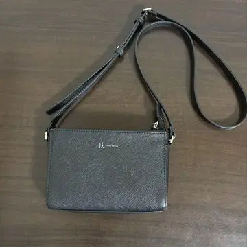 다케오 키쿠치 숄더백